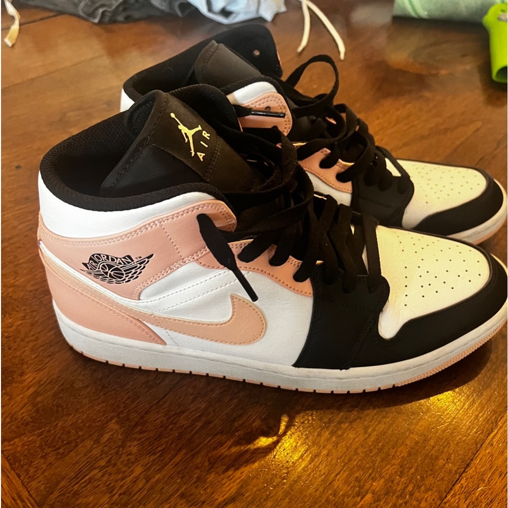 Nike Jordan’s Crimson tint